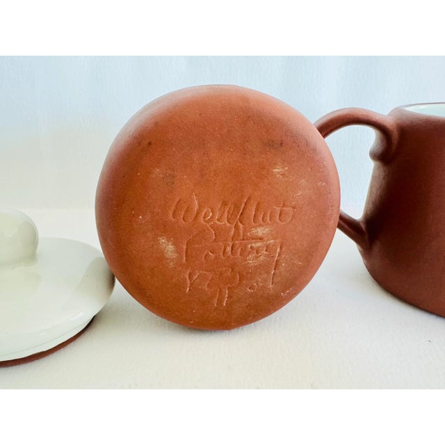 Vintage 1970s Wellfleet Pottery Umber Sugar & Creamer Set by Trevor Glucksman For Sale - Image 10 of 10