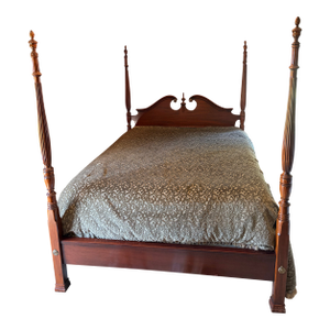 Dixie Furniture Chippendale Mahogany 4 Poster Queen Bed, 2 Nightstands, and 1 Highboy Dresser