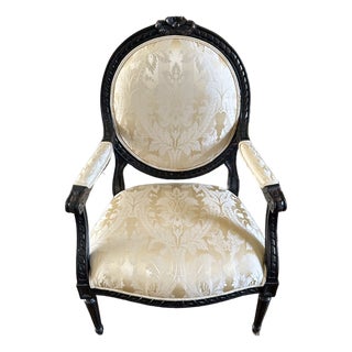 Late 20th Century Louis XV Style Chair With Silk Upholstery For Sale