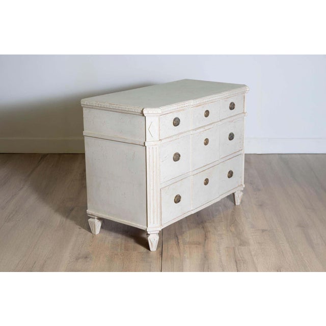 Gustavian (Swedish) Mid 20th Century Swedish Gustavian Style Painted Chest of Drawers For Sale - Image 3 of 7