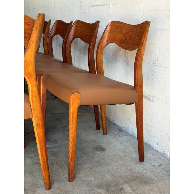 j.l. Møller Teak Dining Chairs Set of 10 Models 55 and 71 Danish Mid-Century Modern 1960s For Sale - Image 15 of 15