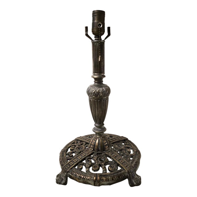 Antique 1920's Table Lamp With a Cast Iron Base For Sale