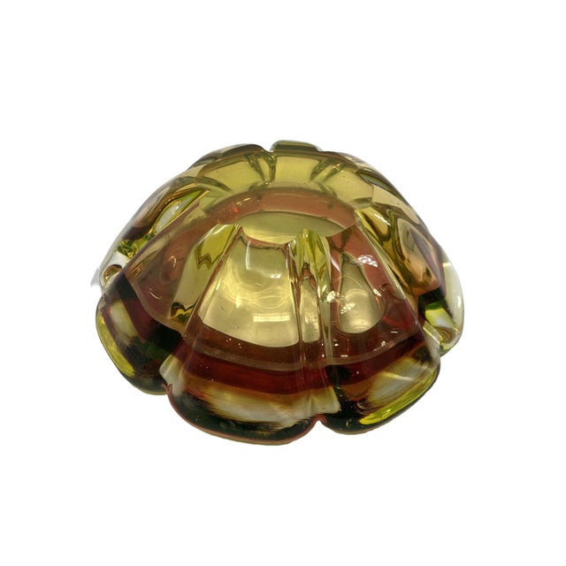 Art Deco Vintage Uranium Murano Glass Ashtray For Sale - Image 3 of 4