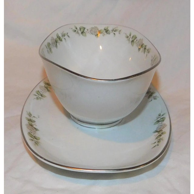 Traditional Mid 20th Century Franconia Summer Bloom Gravy Boat For Sale - Image 3 of 8