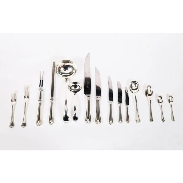 1940s Vintage English Silver-Plated Cased Cutlery Canteen, 1940s, Set of 110 For Sale - Image 5 of 18