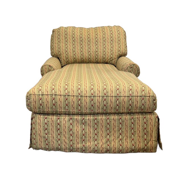 Textile Lee Industries Traditional Chaise Lounge With Floral Stripe Upholstery and Pillows For Sale - Image 7 of 9