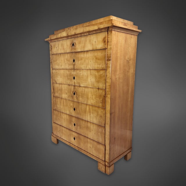 Biedermeier Maple Veneer Pillared Chest of Drawers with Pointed Gable, Thuringia, 1820s For Sale - Image 3 of 11