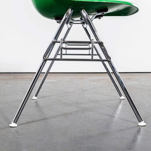 DSS Vivid Green Fibreglass Dining Chair by Eames, 1960s For Sale - Image 6 of 12