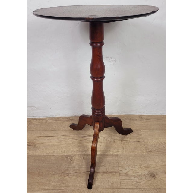 English Victorian Tripod Side Table in Mahogany, 1880 For Sale - Image 11 of 18
