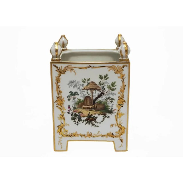 Rococo Square Porcelain Cachepot Centerpiece Flower Pot Hand-Painted Jardinière Caisse Carrée À Fleurs Gift For Sale - Image 3 of 6