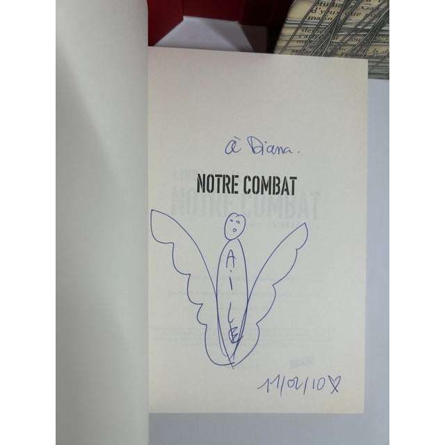 2000 - 2009 2000s Illustrated Quarto, Linda Ellia's Notre Combat, Signed - 1 Book For Sale - Image 5 of 14