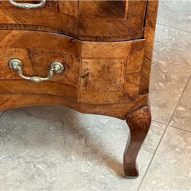 Continental Rococo Style Burl Walnut Arbalète-Form 3-Drawer Commode For Sale - Image 9 of 9