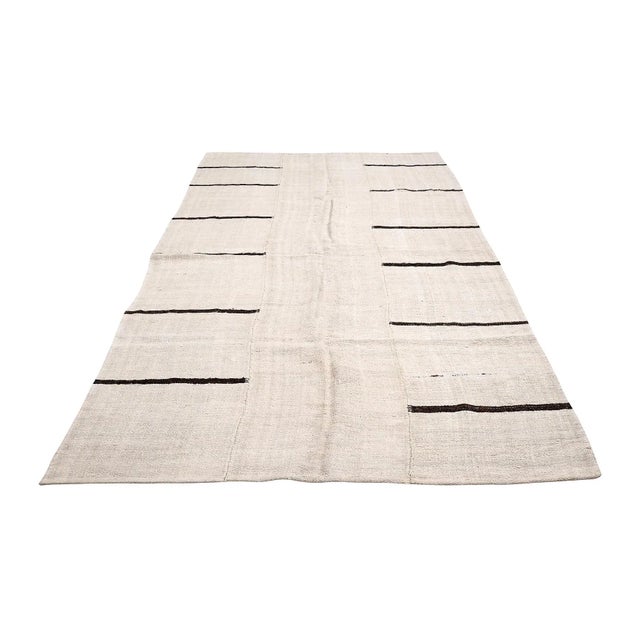 Handwoven vintage hemp kilim rug from Yozgat region of Turkey. Approximately 45-55 years old. In very good condition.