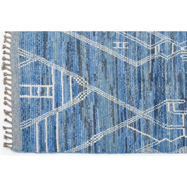 Textile 8 X 10 Contemporary Moroccan Style Wool Rug in Blue With Grometric Motifs For Sale - Image 7 of 11