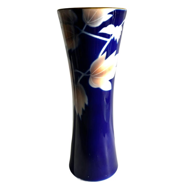 Japanese 1960s Fukugawa Vase in Cobalt Blue Glaze and Pink Leaves For Sale - Image 3 of 16