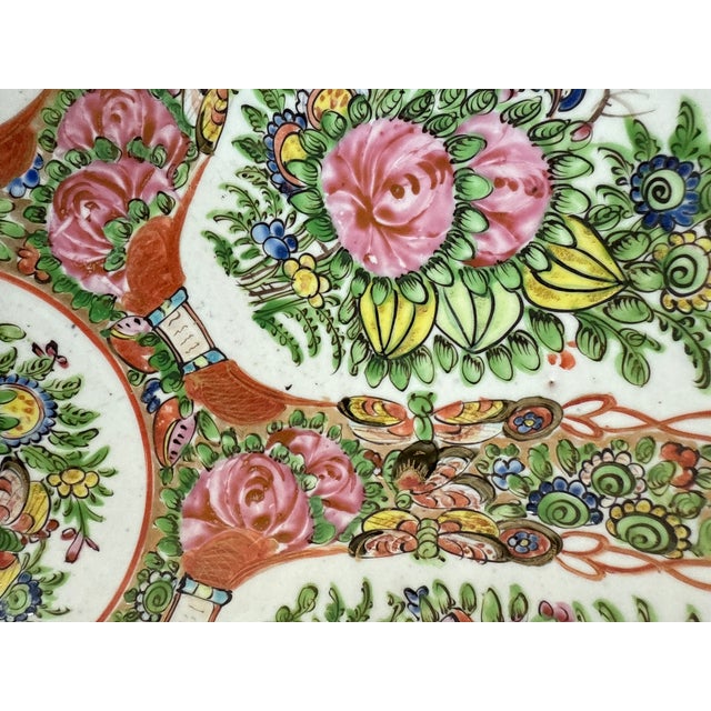 1920s Chinese Export Hand Painted Rose Medallion Shallow Bowl For Sale - Image 5 of 15