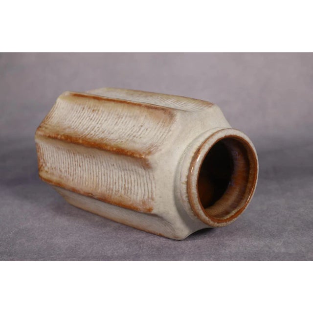 Brutalist Ceramic Vase N°7832-25, West Germany, 1970s For Sale - Image 4 of 10