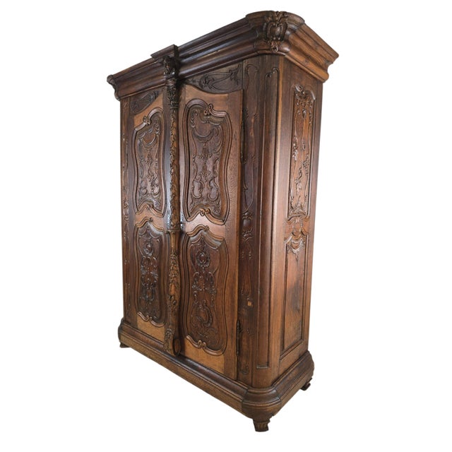 French Carved Oak and Walnut Armoire with Mask and Cartouches, 1700s For Sale - Image 3 of 10