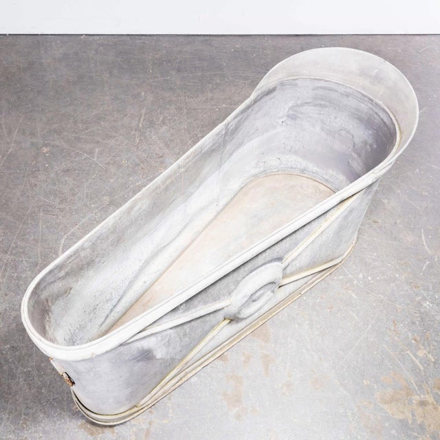Metal French Zinc Galvanised Bath Planter, 1940s For Sale - Image 7 of 9