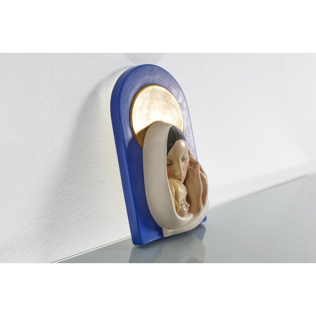 Madonna and Child in Glazed Ceramic attributed to O. Maraini for Lenci, Italy, 1940s For Sale - Image 4 of 12