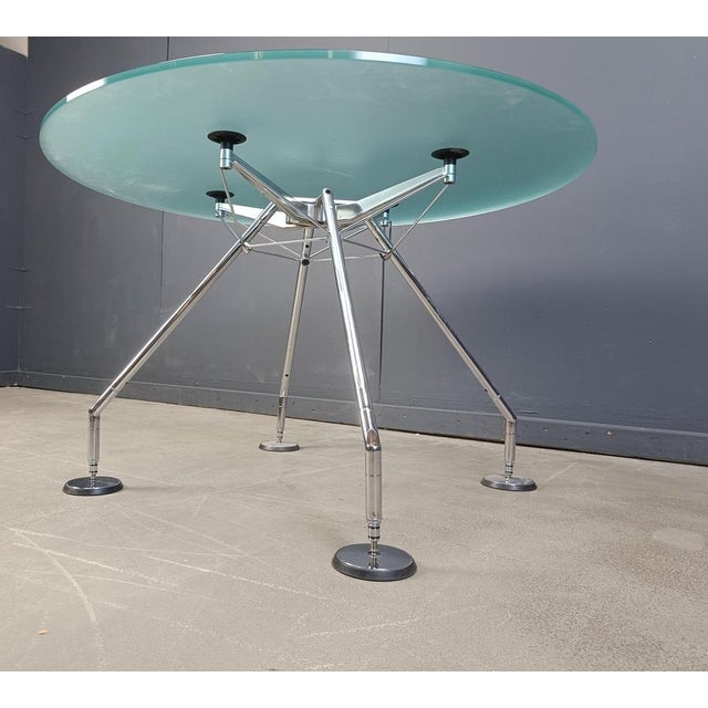 Nomos Dining Table attributed to Norman Foster for Tecno, 1990s For Sale - Image 3 of 13