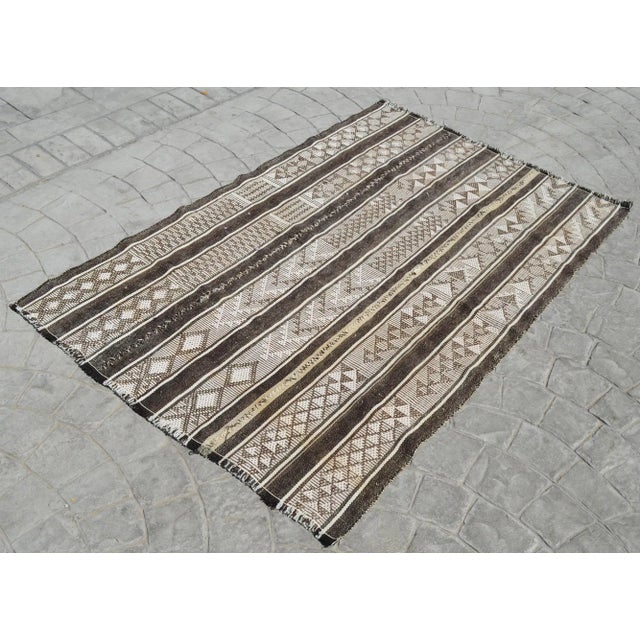 Vintage Primitive Rug Hand Woven Cotton Anatolian Kilim Rug - 3'8" X 5'6" For Sale - Image 4 of 10