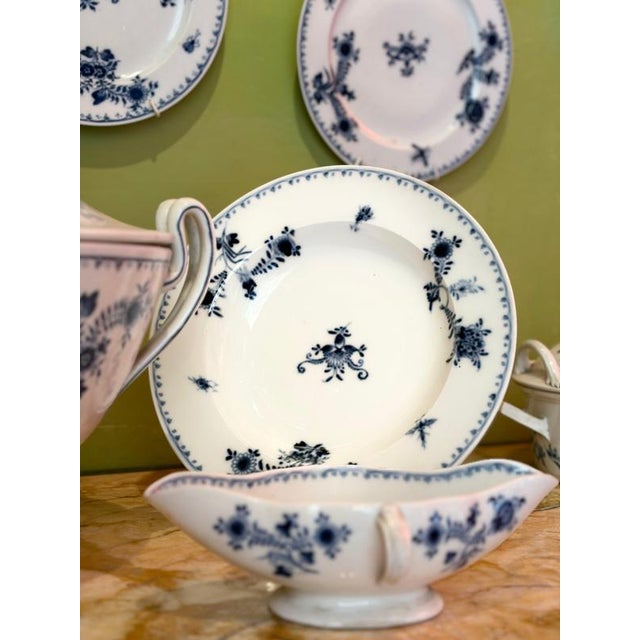 2000 - 2009 18th Century Blue and White Porcelain Serving Tureen and Platters, Vienna, Austria, Set of 10 For Sale - Image 5 of 17