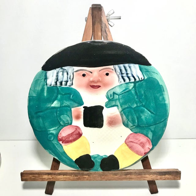 English C. 1920s Staffordshire Style Shorter & Son Ltd Toby Porcelain Decorative Plates - Set of 3 For Sale - Image 3 of 7