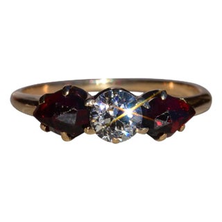 The Balgonie: Antique Victorian Garnet and Diamond Three Stone Ring in 14K Gold For Sale
