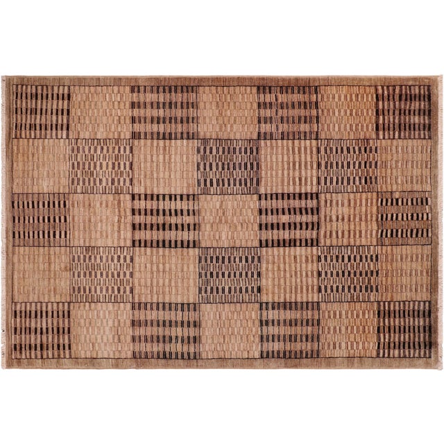 Bohemian Gabbeh Beige/Tan Wool Rug - 5'10'' X 8'6'' For Sale - Image 9 of 10