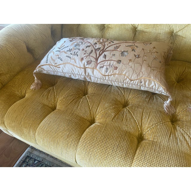 Pair of Vintage European Embroidered Silk Taffeta Cushions For Sale - Image 10 of 12