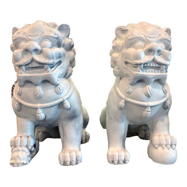 Palm Beach Chic White Foo Dog Guardian Lion Sculptures Primed – A Pair For Sale
