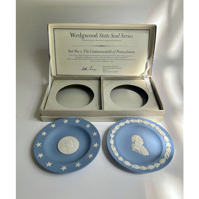 Wedgwood State Series Jasperware Set, 1976 For Sale In New York - Image 6 of 18