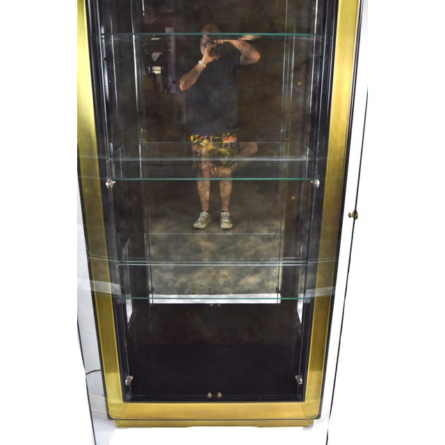 Black Mastercraft Mid-Century Brass & Black Lacquer Lighted Vitrine Display Cabinet For Sale - Image 8 of 12