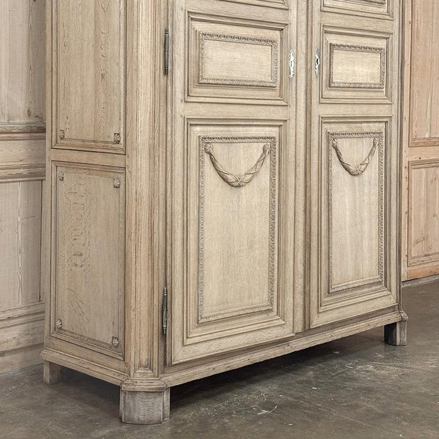 Grand 18th Century Oak Louis XVI Armoire From Namur For Sale - Image 13 of 18
