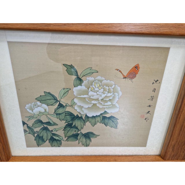 Brown Chinese Hand-Painted Silk Artworks in Oak Frames, 1950s, Set of 2 For Sale - Image 8 of 9