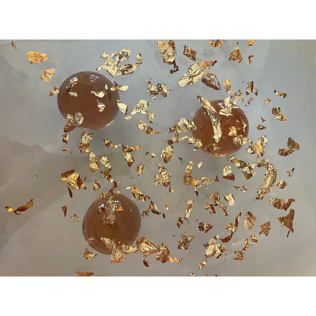Shlomi Haziza H Studio Amber Lucite Tray With Real Gold Leaf Inclusions & Ball Feet, C. 1990s For Sale In Philadelphia - Image 6 of 8