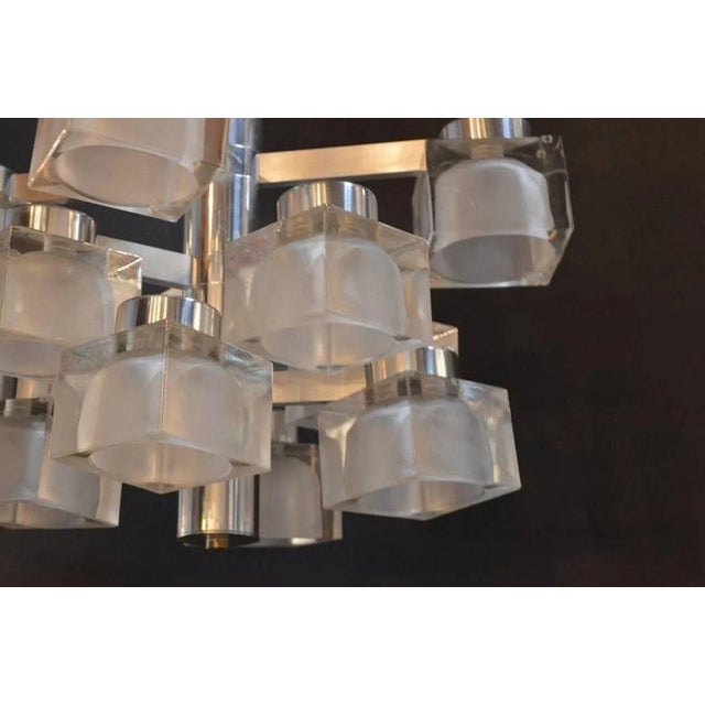 Modern 1970s Sciolari Chrome and Frosted Glass Chandelier For Sale - Image 3 of 6