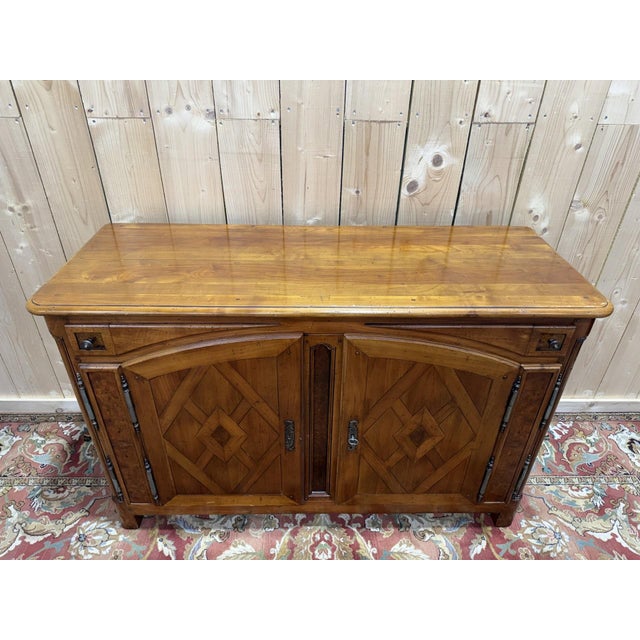 Hunting-style sideboard in solid cherry wood. Very good condition.