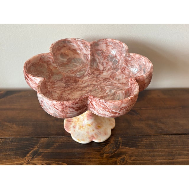 Italian 1970s Italian Pink Marble Scalloped Pedestal Bowl For Sale - Image 3 of 5