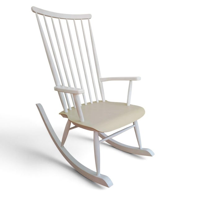 Wood Vintage Rocking Chair from Varjonen Puunjalostus, Uusikylä,1960s For Sale - Image 7 of 7