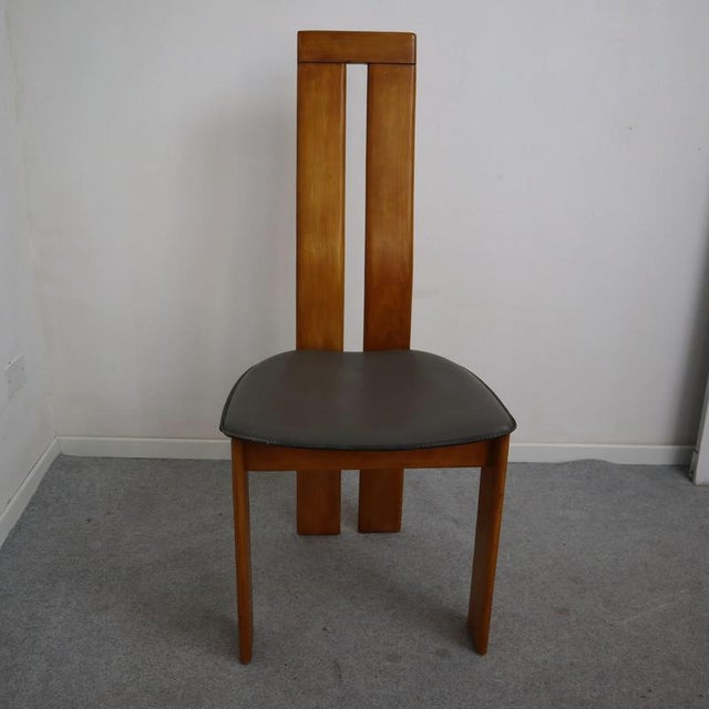 Set of 6 chairs by Mario Marenco for Mobil Girgi, Italy, 70s This elegant set of six dining chairs was designed by Mario...