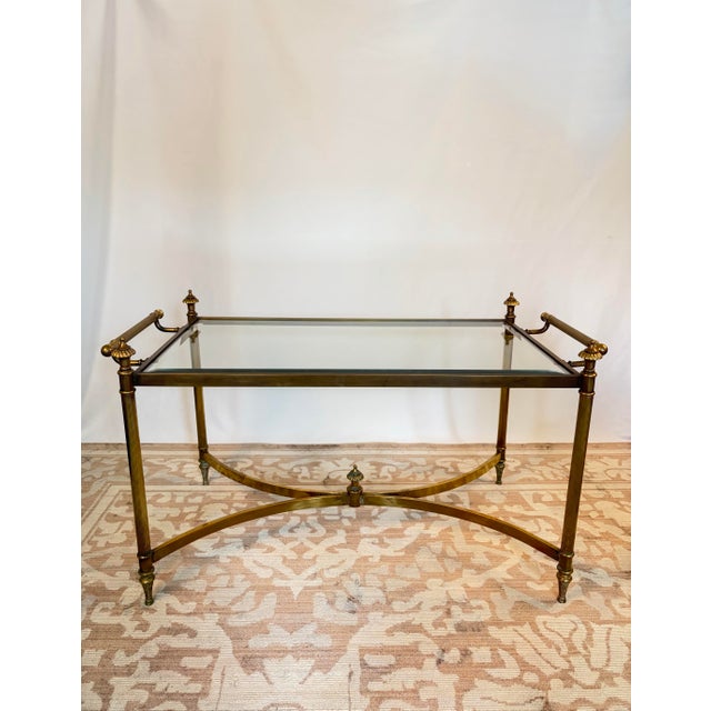 French 1960s Maison Jansen Style French Neoclassical Brass & Beveled Glass Cocktail Table For Sale - Image 3 of 10