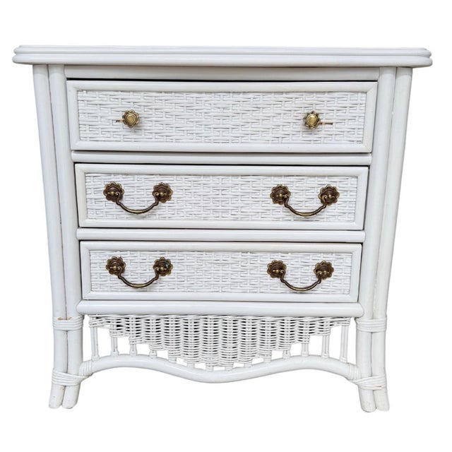 Mid-Century Modern 1970s White Wicker Oversized Nightstands Attributed to Ficks Reed - Set of 2 For Sale - Image 3 of 10