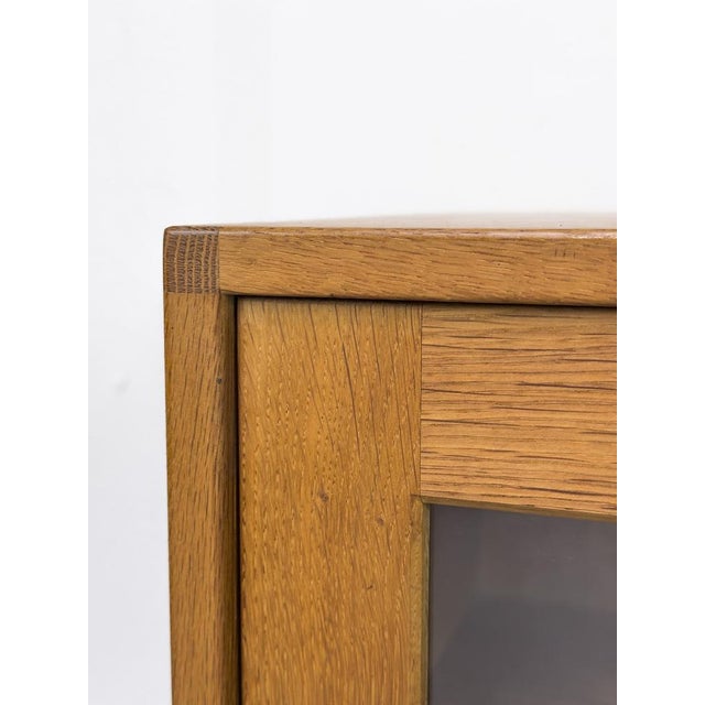 Tan Danish Oak Display Case from Brouer, 1960s For Sale - Image 8 of 18