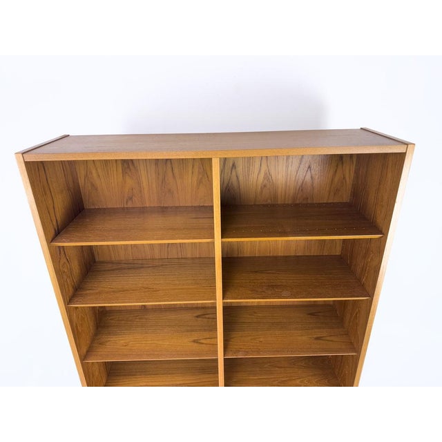 Large Vintage Teak Bookcase by Carlo Jensen for Hundevad & Co., 1960s For Sale - Image 4 of 18