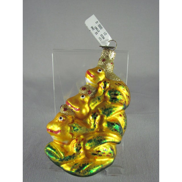 Contemporary 2002 Neiman Marcus Blown Glass Frog Family Christmas Ornament For Sale - Image 3 of 6