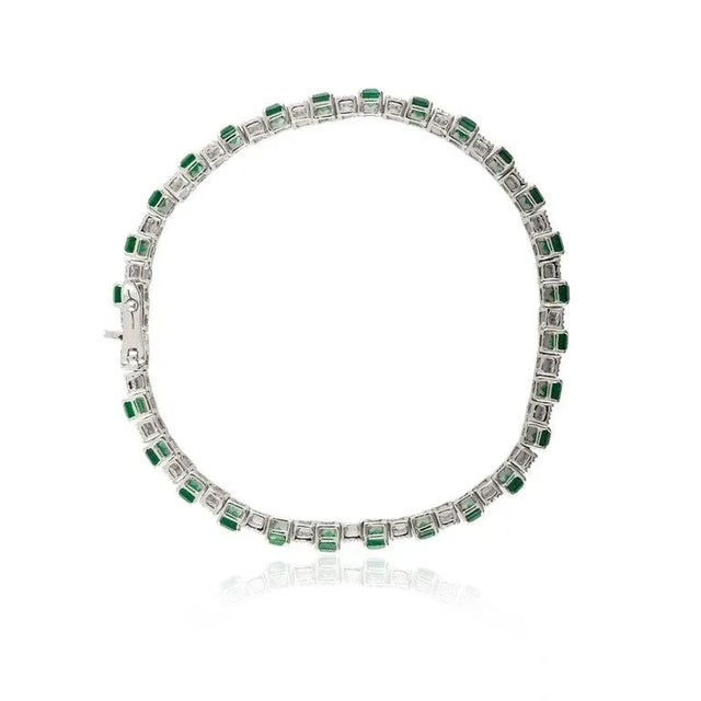 Artisian 7.86Ct Emerald Diamond Statement Tennis Bracelet in 18k Solid White Gold For Sale In New York - Image 6 of 13