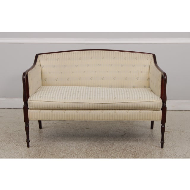 Traditional Laine Sheraton Style Mahogany Settee Loveseat For Sale - Image 3 of 18