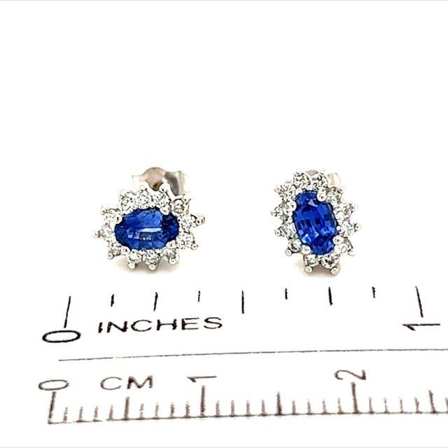 Metal Natural Sapphire Diamond Stud Earrings 14k Gold 0.90 TCW Certified For Sale - Image 7 of 8